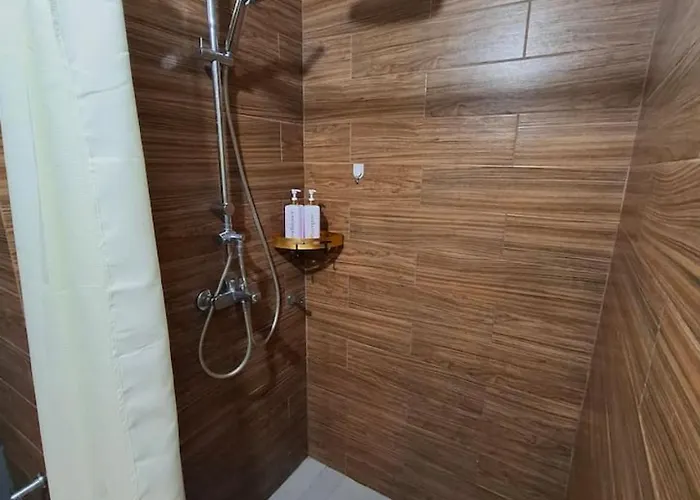 Ample 1Br Balcony -40Sqm -4Pax -Pet -Parking -Moa,Picc,Wtc,Airport مانيلا