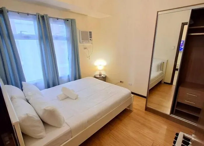 Ample 1br Balcony -40sqm -pet -parking -moa,picc,ccp,wtc