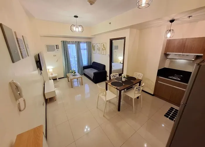 Ample 1br Balcony -40sqm -pet -parking -moa,picc,ccp,wtc *