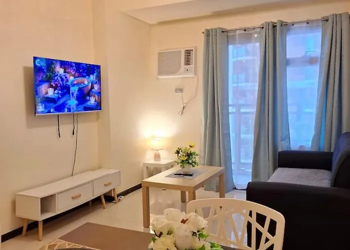 Ample 1br Balcony -40sqm -pet -parking -moa,picc,ccp,wtc Apartamento *