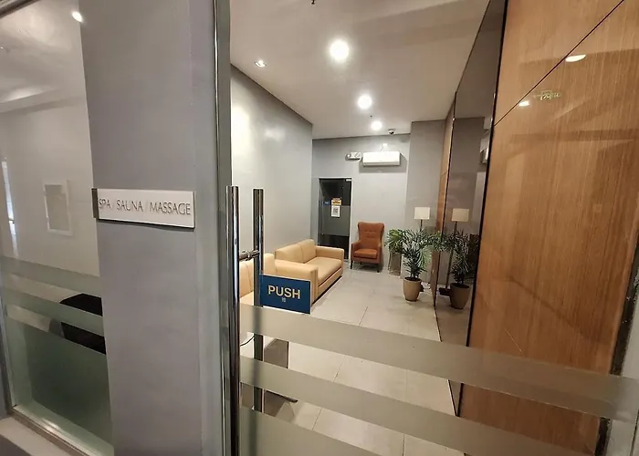 Ample 1br Balcony -40sqm -pet -parking -moa,picc,ccp,wtc Apartamento Manila