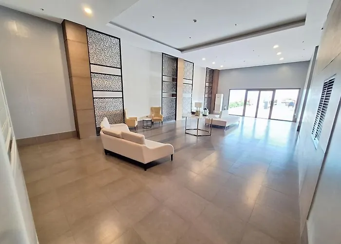 Ample 1br Balcony -40sqm -pet -parking -moa,picc,ccp,wtc